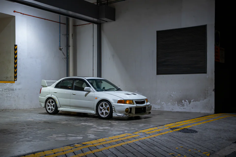 Mitsubishi Lancer photographed by Kieran Lim